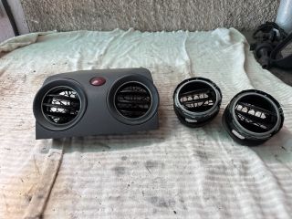 bontott MITSUBISHI COLT Szellőző Szett