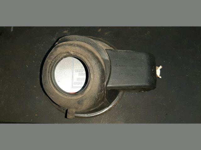 bontott MITSUBISHI COLT Tankajtó