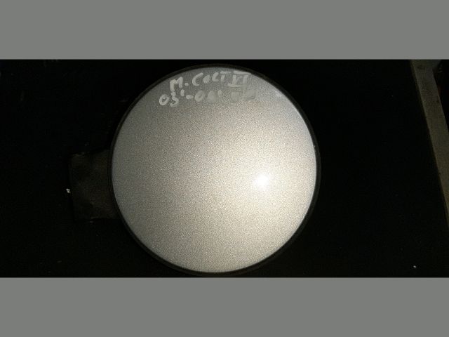 bontott MITSUBISHI COLT Tankajtó