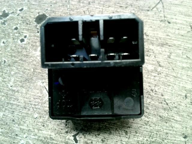 bontott MITSUBISHI COLT Tükör Kapcsoló