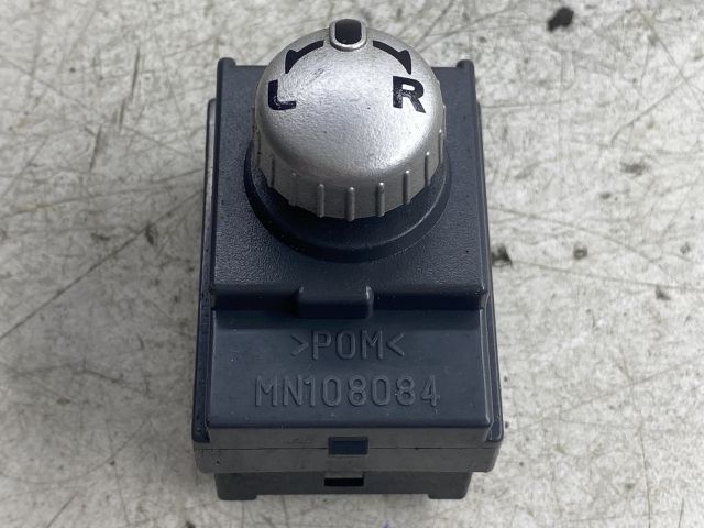 bontott MITSUBISHI COLT Tükör Kapcsoló