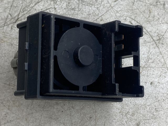 bontott MITSUBISHI COLT Tükör Kapcsoló