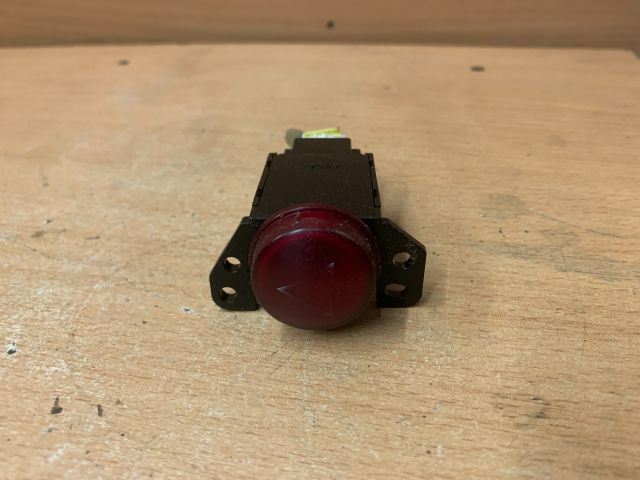 bontott MITSUBISHI COLT Vészvillogó Kapcsoló