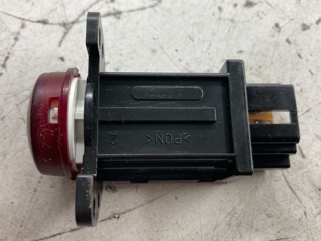 bontott MITSUBISHI COLT Vészvillogó Kapcsoló