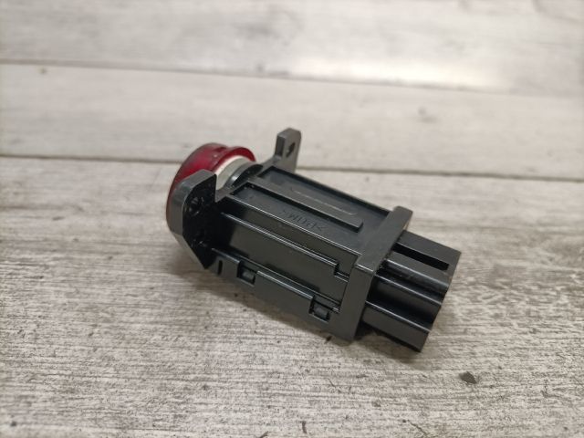 bontott MITSUBISHI COLT Vészvillogó Kapcsoló