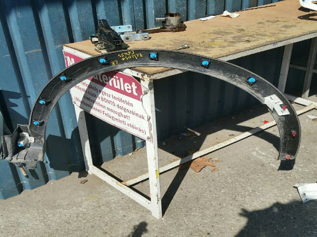 bontott MITSUBISHI ECLIPSE CROSS Bal első Sárvédő Szélesítő