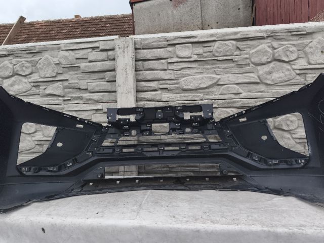 bontott MITSUBISHI ECLIPSE CROSS Első Lökhárító (Részeivel)