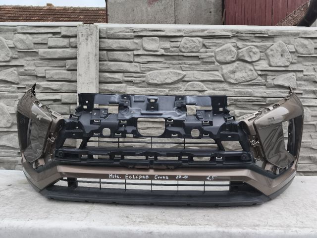 bontott MITSUBISHI ECLIPSE CROSS Első Lökhárító (Részeivel)