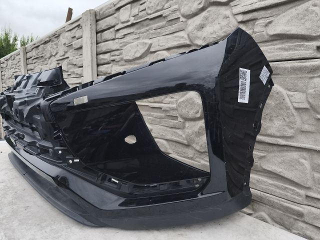 bontott MITSUBISHI ECLIPSE CROSS Első Lökhárító (Részeivel)