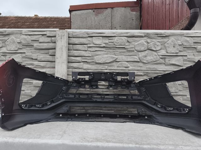 bontott MITSUBISHI ECLIPSE CROSS Első Lökhárító (Részeivel)