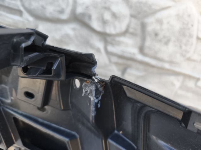 bontott MITSUBISHI ECLIPSE CROSS Első Lökhárító (Részeivel)