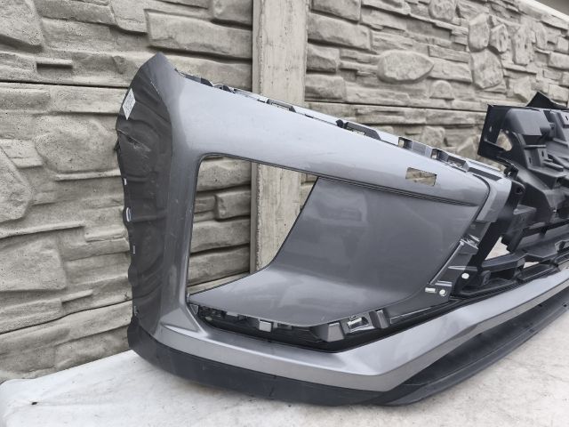 bontott MITSUBISHI ECLIPSE CROSS Első Lökhárító (Részeivel)