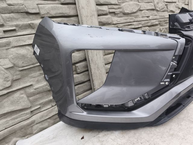 bontott MITSUBISHI ECLIPSE CROSS Első Lökhárító (Részeivel)