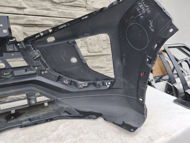 bontott MITSUBISHI ECLIPSE CROSS Első Lökhárító (Részeivel)