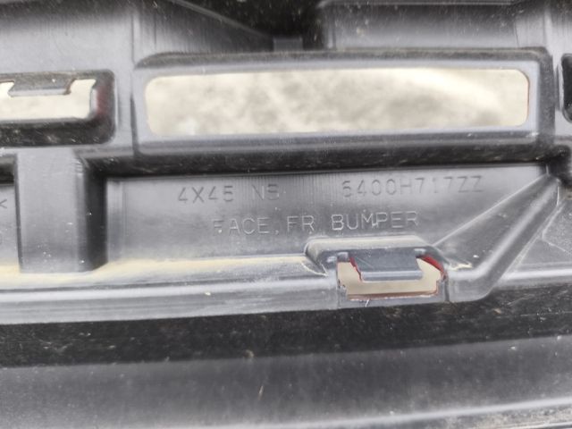 bontott MITSUBISHI ECLIPSE CROSS Első Lökhárító (Részeivel)