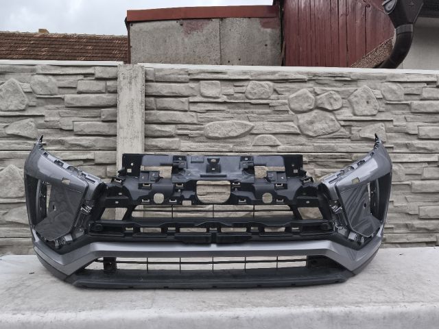 bontott MITSUBISHI ECLIPSE CROSS Első Lökhárító (Részeivel)