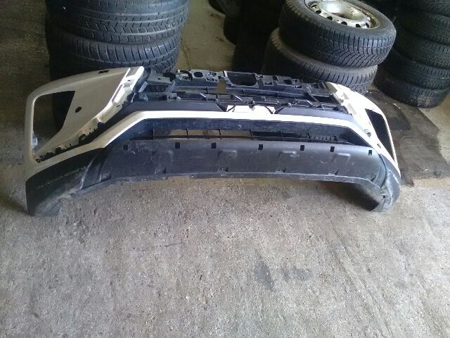 bontott MITSUBISHI ECLIPSE CROSS Első Lökhárító (Üresen)