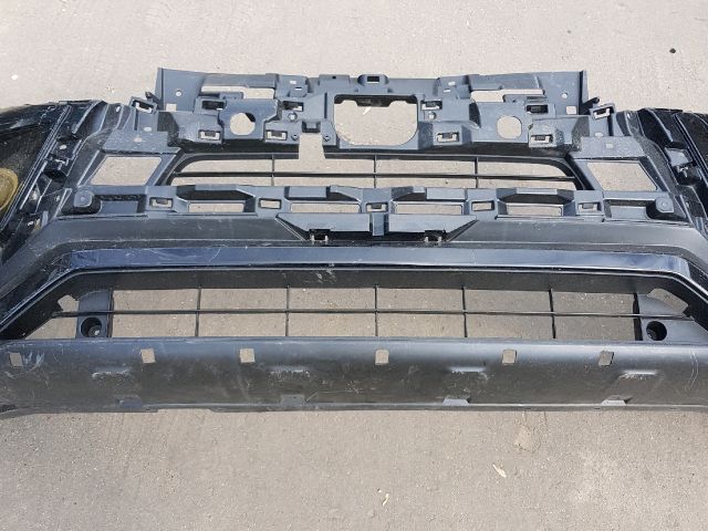 bontott MITSUBISHI ECLIPSE CROSS Első Lökhárító (Üresen)