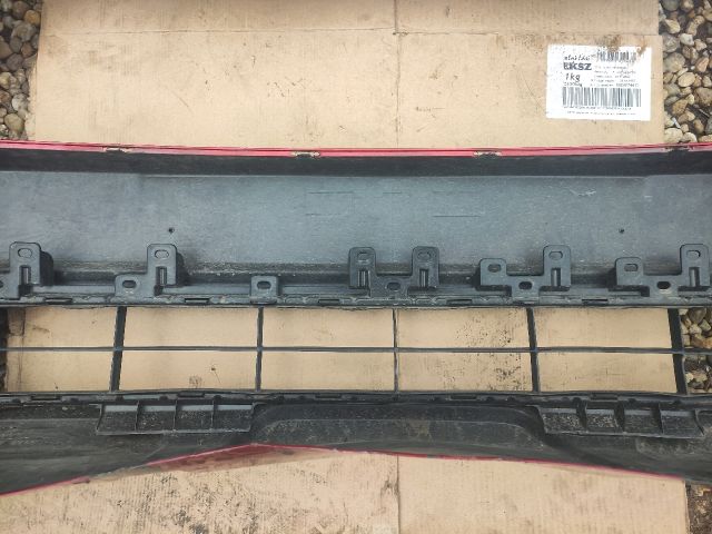 bontott MITSUBISHI ECLIPSE CROSS Első Lökhárító (Üresen)