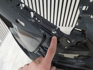 bontott MITSUBISHI ECLIPSE CROSS Első Lökhárító (Üresen)