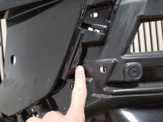 bontott MITSUBISHI ECLIPSE CROSS Első Lökhárító (Üresen)