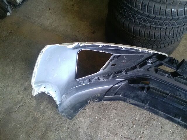 bontott MITSUBISHI ECLIPSE CROSS Első Lökhárító (Üresen)