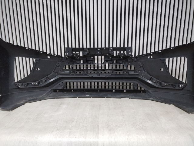 bontott MITSUBISHI ECLIPSE CROSS Első Lökhárító (Üresen)