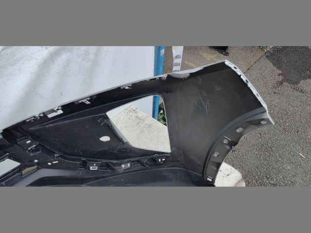 bontott MITSUBISHI ECLIPSE CROSS Első Lökhárító (Üresen)