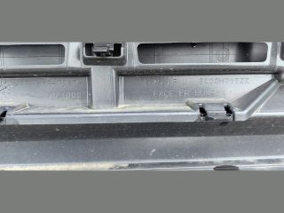 bontott MITSUBISHI ECLIPSE CROSS Első Lökhárító (Üresen)