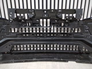 bontott MITSUBISHI ECLIPSE CROSS Első Lökhárító (Üresen)