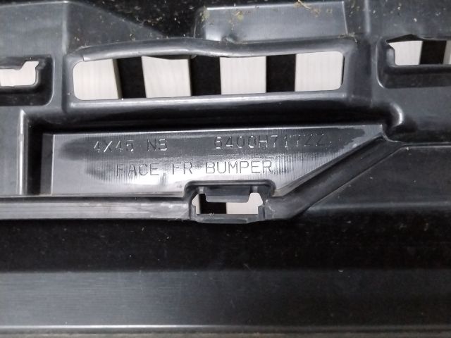 bontott MITSUBISHI ECLIPSE CROSS Első Lökhárító (Üresen)