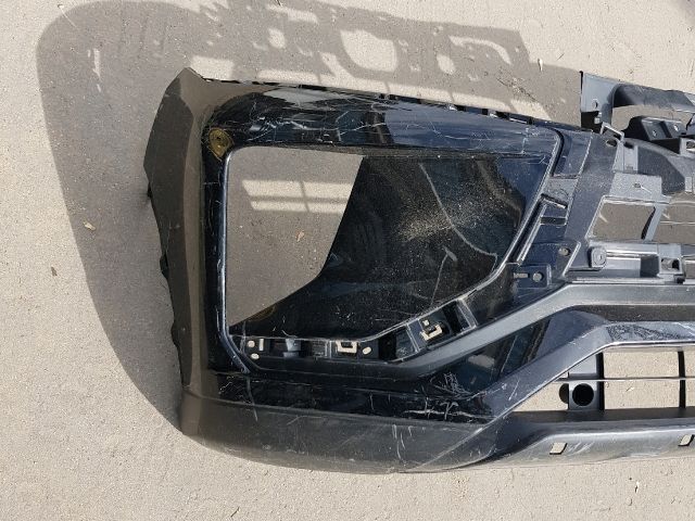 bontott MITSUBISHI ECLIPSE CROSS Első Lökhárító (Üresen)