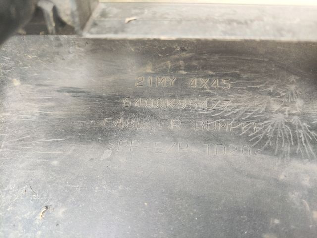 bontott MITSUBISHI ECLIPSE CROSS Első Lökhárító (Üresen)