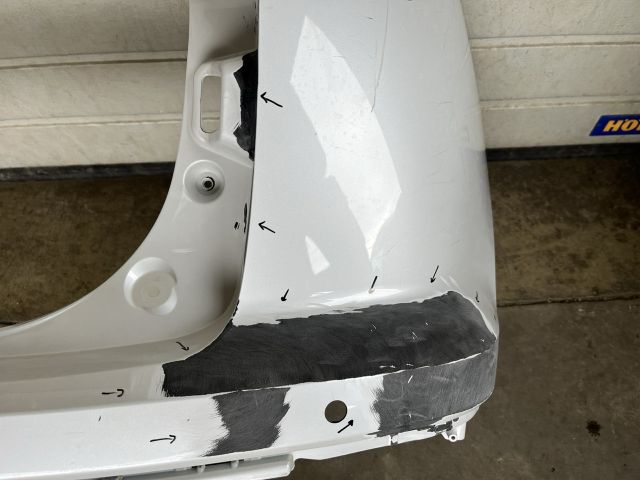 bontott MITSUBISHI ECLIPSE CROSS Hátsó Lökhárító (Üresen)