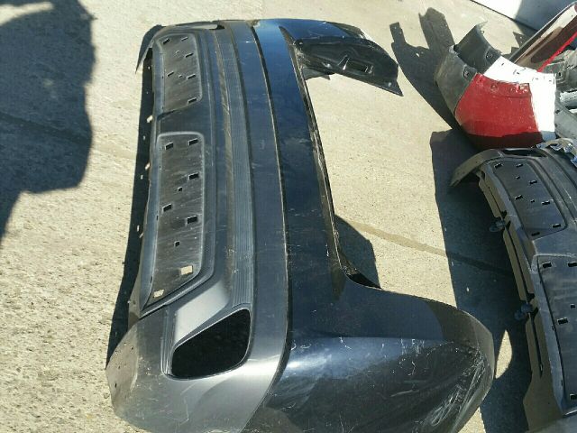 bontott MITSUBISHI ECLIPSE CROSS Hátsó Lökhárító (Üresen)