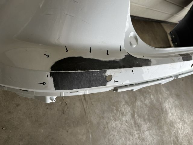 bontott MITSUBISHI ECLIPSE CROSS Hátsó Lökhárító (Üresen)