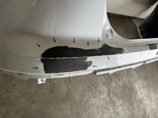 bontott MITSUBISHI ECLIPSE CROSS Hátsó Lökhárító (Üresen)