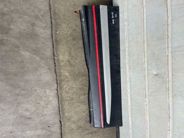 bontott MITSUBISHI ECLIPSE CROSS Jobb első Ajtó Díszléc