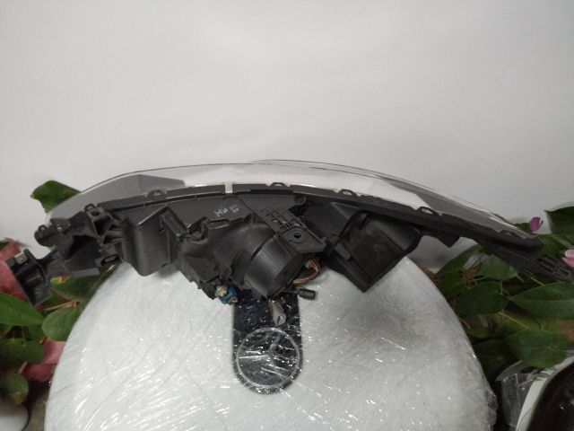 bontott MITSUBISHI ECLIPSE CROSS Jobb Fényszóró