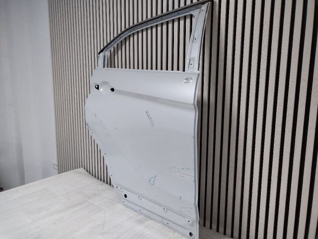 bontott MITSUBISHI ECLIPSE CROSS Jobb hátsó Ajtó (Üres lemez)