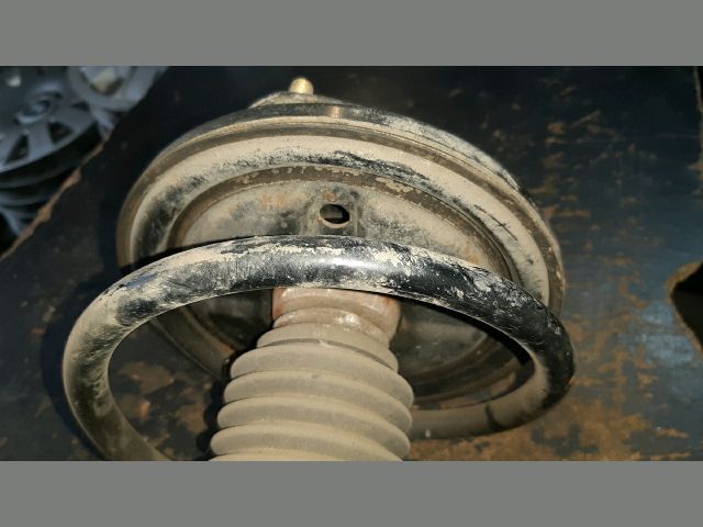 bontott MITSUBISHI GALANT Bal első Gólyaláb (Lengécsillapító, Rugó)