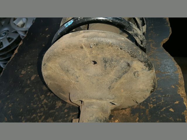 bontott MITSUBISHI GALANT Jobb első Gólyaláb (Lengécsillapító, Rugó)