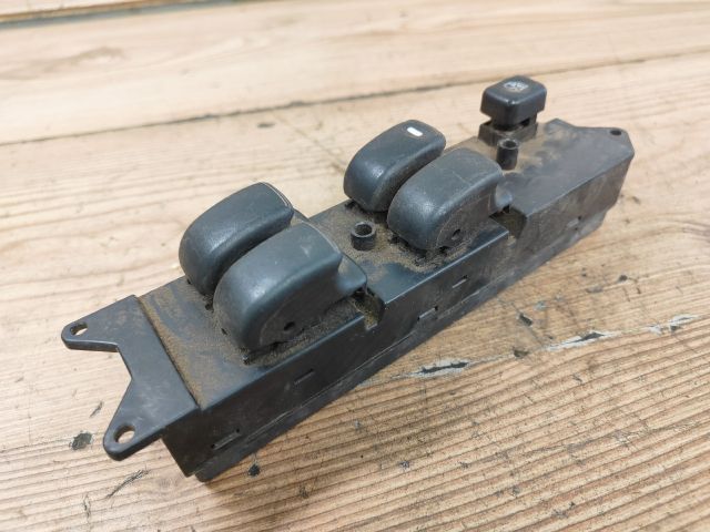 bontott MITSUBISHI GALANT Ablakemelő Kapcsoló Négyes / Kettes