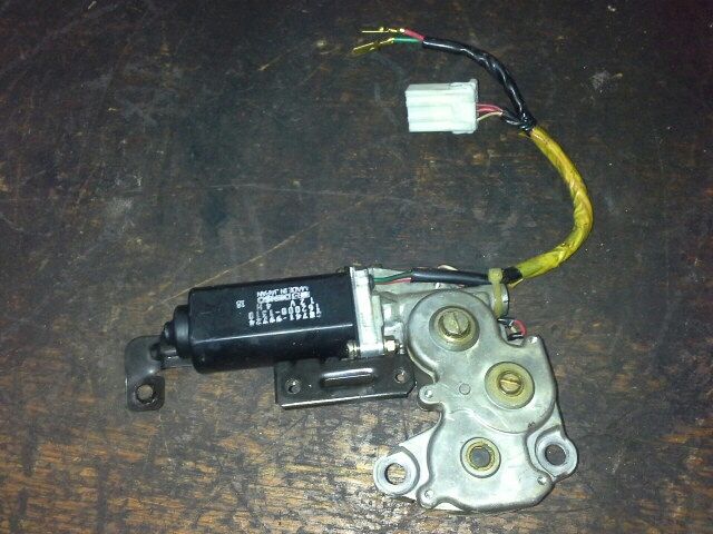 bontott MITSUBISHI GALANT Bal első Ablakemelő Motor