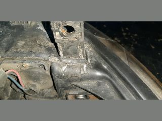 bontott MITSUBISHI GALANT Bal Fényszóró