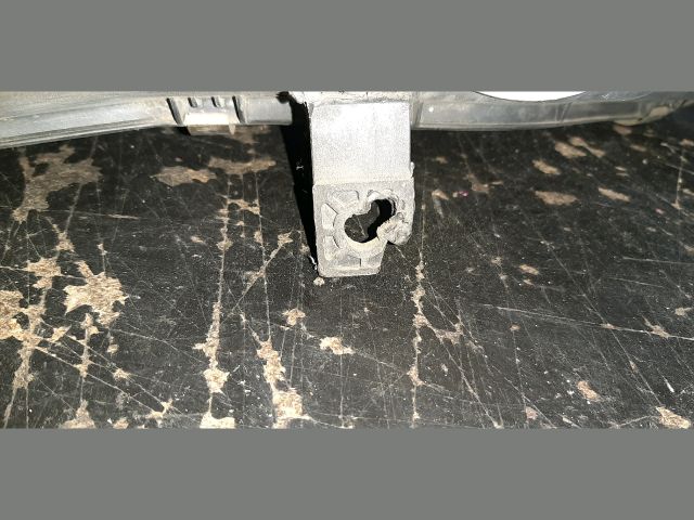 bontott MITSUBISHI GALANT Bal Fényszóró