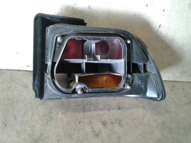 bontott MITSUBISHI GALANT Bal Hátsó Lámpa