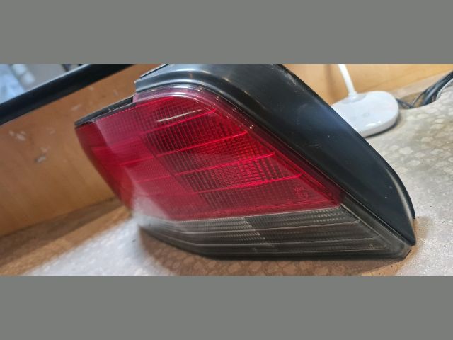 bontott MITSUBISHI GALANT Bal Hátsó Lámpa