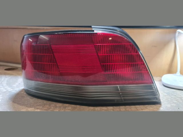 bontott MITSUBISHI GALANT Bal Hátsó Lámpa