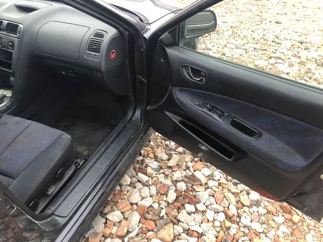 bontott MITSUBISHI GALANT Bal Napellenző